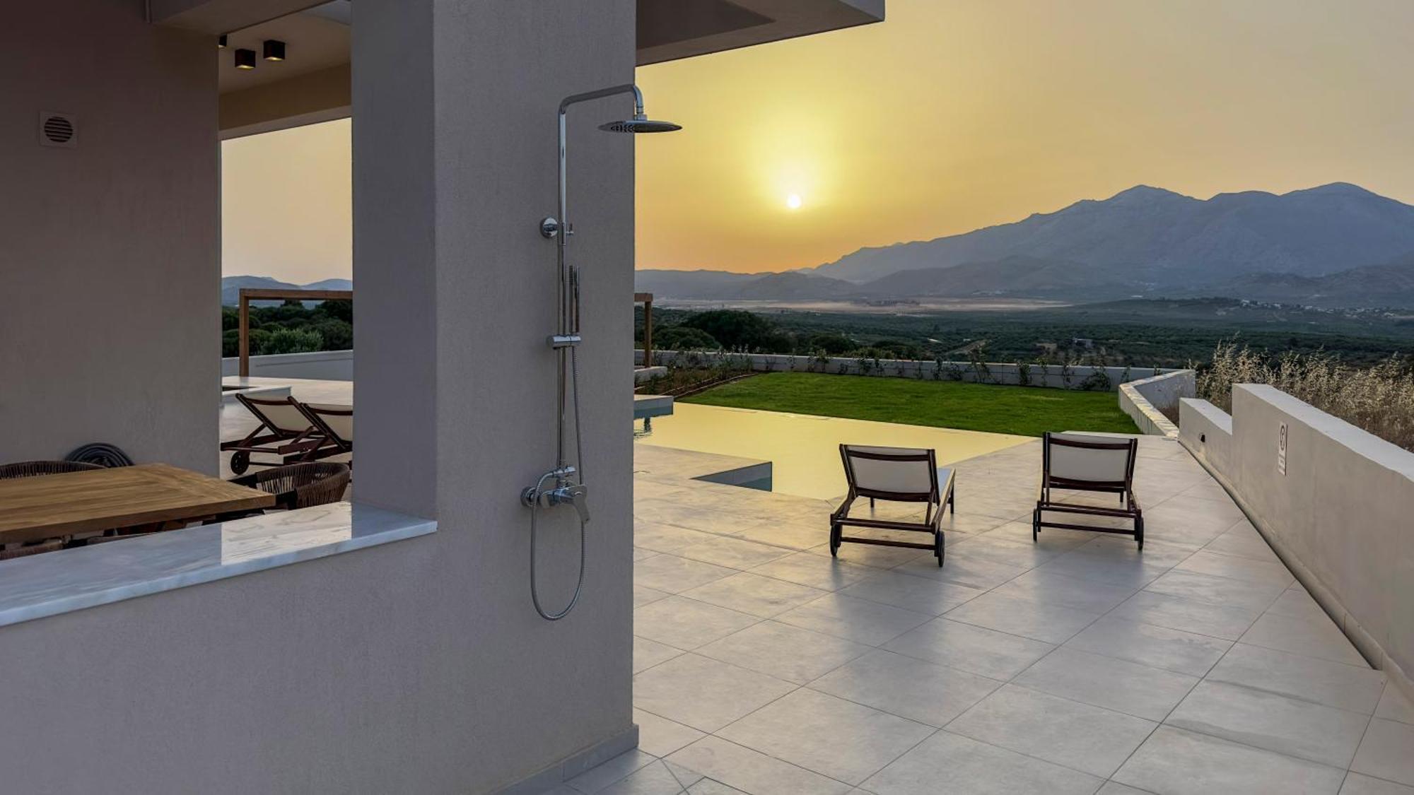 Blue Sky Villas Arkalochori Exterior photo